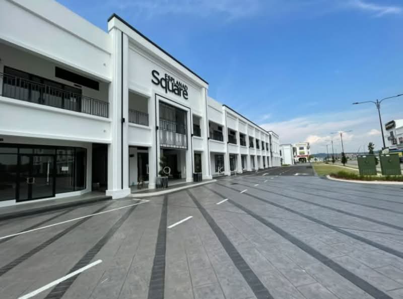 Shop for Rent in Puncak Alam (Selangor) - Loh KC - Exterior - PropertyGuru.com.my