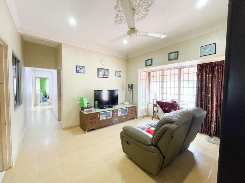 Rumah Teres 2 Tingkat untuk Dijual di Bandar Tasik Puteri (Rawang) - Azli Ibrahim - Living Room - PropertyGuru.com.my