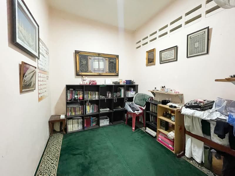 Rumah Teres 2 Tingkat untuk Dijual di Bandar Tasik Puteri (Rawang) - Azli Ibrahim - Study - PropertyGuru.com.my