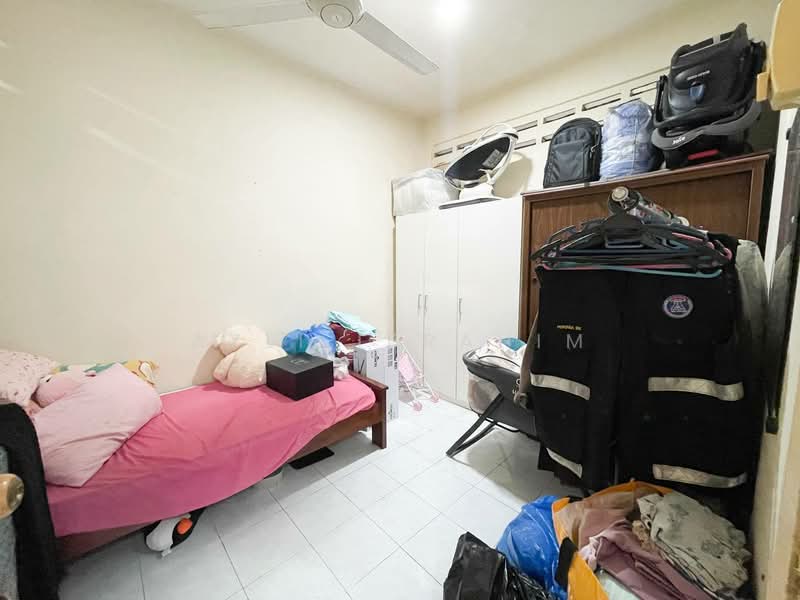 Rumah Teres 2 Tingkat untuk Dijual di Bandar Tasik Puteri (Rawang) - Azli Ibrahim - Bedroom - PropertyGuru.com.my