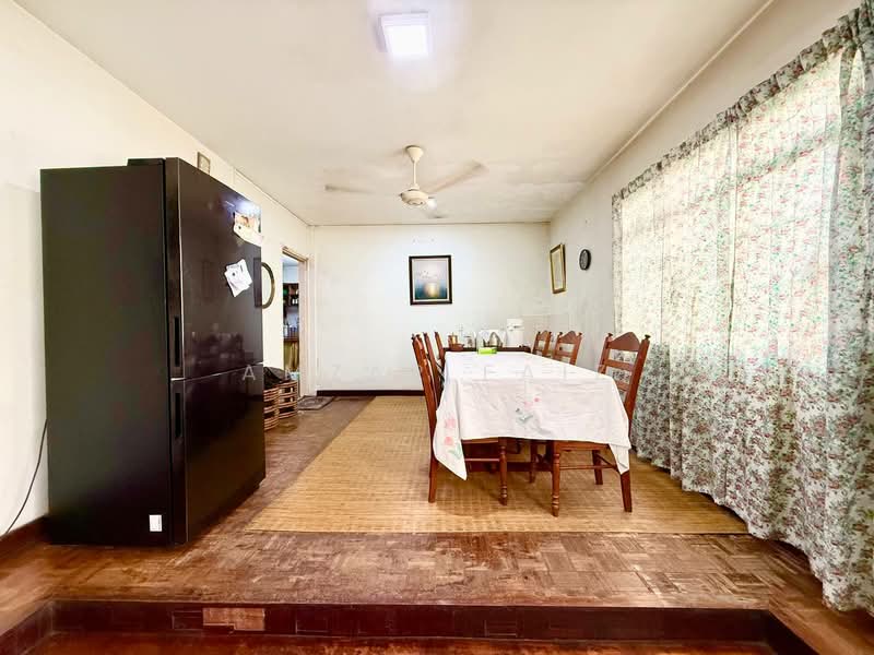 Bungalow for Sale in Kampung Tunku (Petaling Jaya) - Amzar Faiz - PropertyGuru.com.my