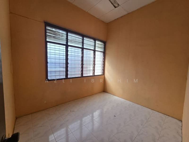 2-storey Terraced House for Sale in Taman Orkid Desa (Cheras) - Azli Ibrahim - Interior - PropertyGuru.com.my