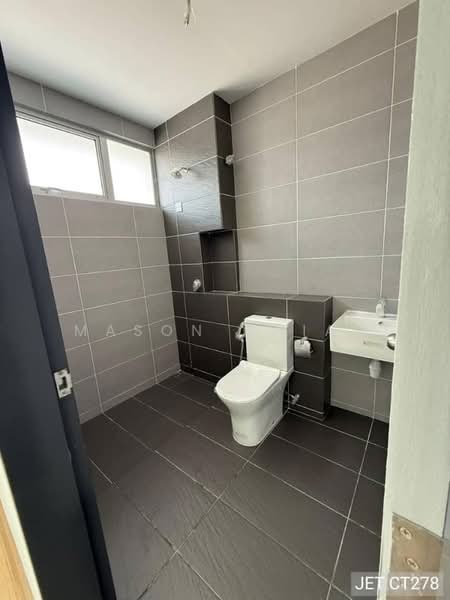 2-storey Terraced House for Sale in Kota Bayuemas (Klang) - Mason Chiah - Bathroom - PropertyGuru.com.my