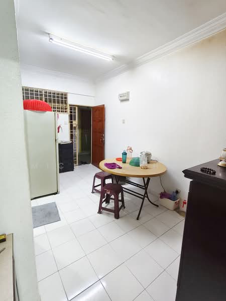Flat for Sale at Desa May - Michael Khng - Kitchen - PropertyGuru.com.my