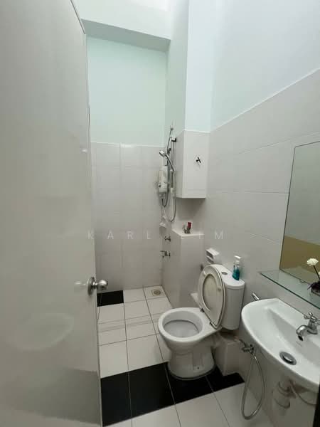 2-storey Terraced House for Sale in Setia Tropika (Johor Bahru) - Karl Lim - Bathroom - PropertyGuru.com.my