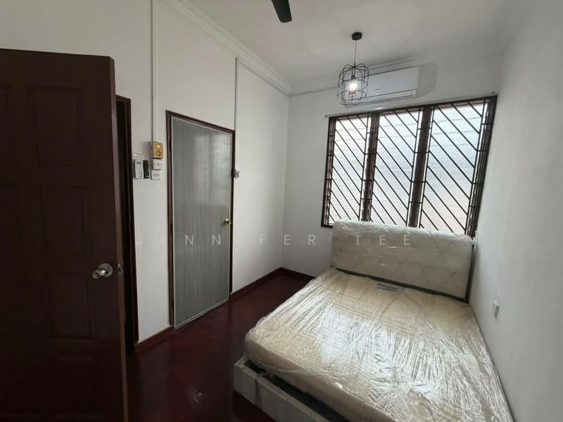 Rumah Teres 2-Tingkat untuk Disewa di Tebrau (Johor) - Jennifer Tee - Bedroom - PropertyGuru.com.my