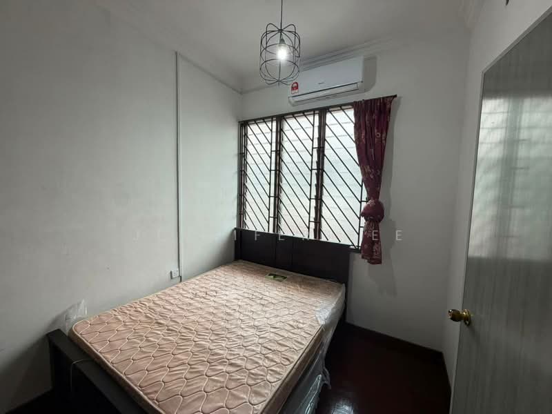 Rumah Teres 2-Tingkat untuk Disewa di Tebrau (Johor) - Jennifer Tee - Bedroom - PropertyGuru.com.my
