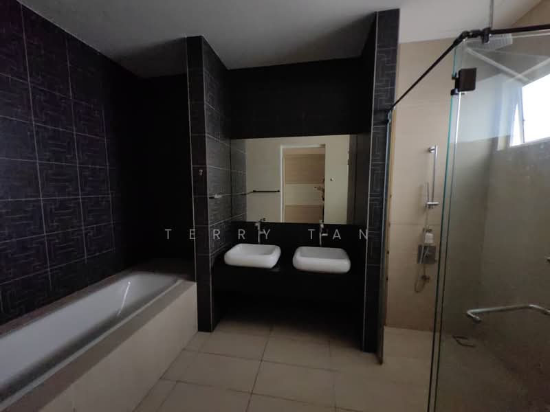 Rumah Banglo untuk Dijual di Iskandar Puteri (Nusajaya) (Johor) - Terry Tan - Bathroom - PropertyGuru.com.my