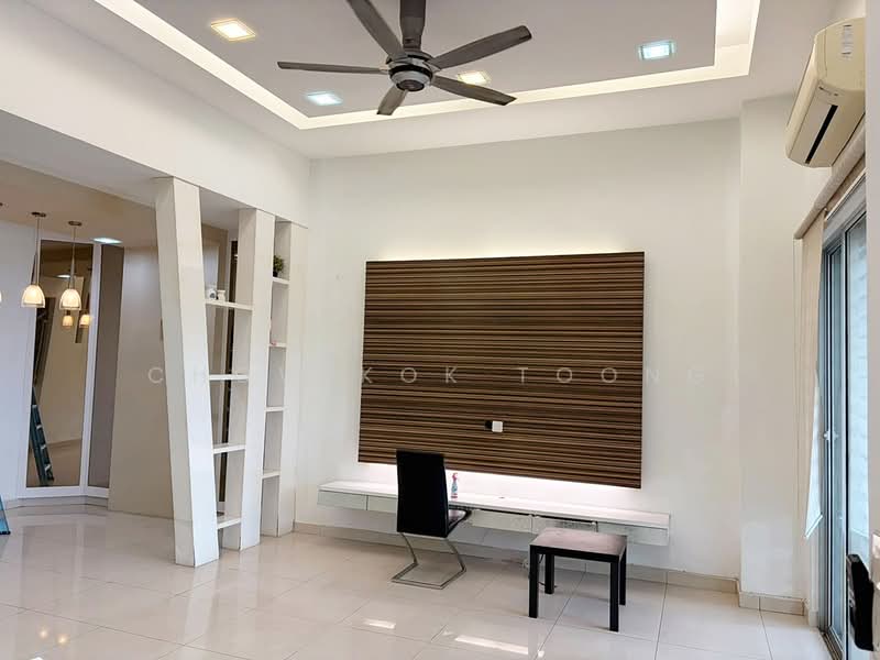 Rumah Teres 2-Tingkat untuk Dijual di Puchong (Selangor) - Chow Kok Toong - Living Room - PropertyGuru.com.my
