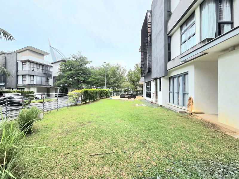 Rumah Berkembar untuk Dijual di Presint 8 (Putrajaya) - Ammeer Nadzrai - Exterior - PropertyGuru.com.my