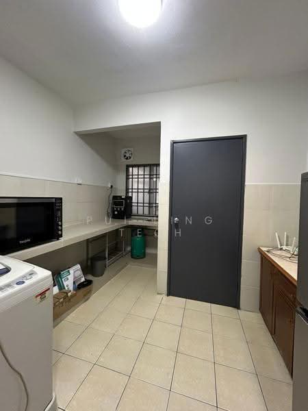 Kondominium untuk Disewa di Angkasa Condominiums - Pui Ling Teoh - Kitchen - PropertyGuru.com.my