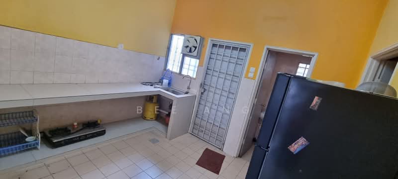 Rumah Teres 2 Tingkat untuk Dijual di Bandar Bukit Tinggi 2 (Klang) - Bee Ang - Kitchen - PropertyGuru.com.my