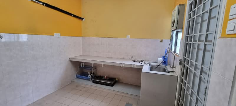 Rumah Teres 2 Tingkat untuk Dijual di Bandar Bukit Tinggi 2 (Klang) - Bee Ang - Kitchen - PropertyGuru.com.my