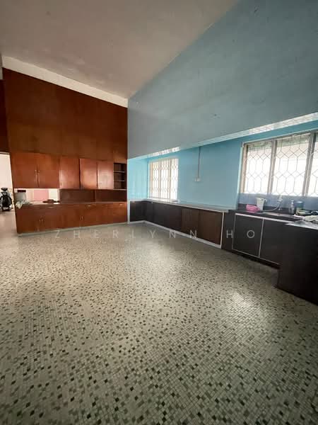 Bungalow for Rent in George Town (Penang) - Zherlynn Ho - Kitchen - PropertyGuru.com.my