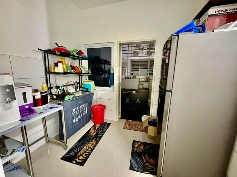 Kondominium untuk Dijual di The Holmes 1 - Azli Ibrahim - Kitchen - PropertyGuru.com.my