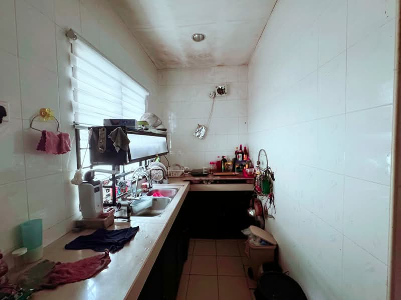 3-storey Terraced House for Sale in Taman Esplanad (Bukit Jalil) - Janice Lau - Kitchen - PropertyGuru.com.my