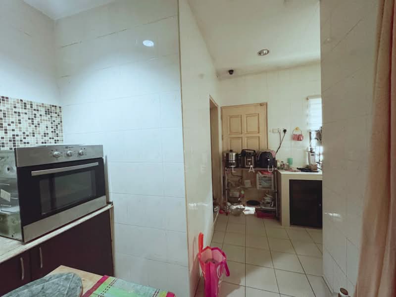 3-storey Terraced House for Sale in Taman Esplanad (Bukit Jalil) - Janice Lau - Kitchen - PropertyGuru.com.my