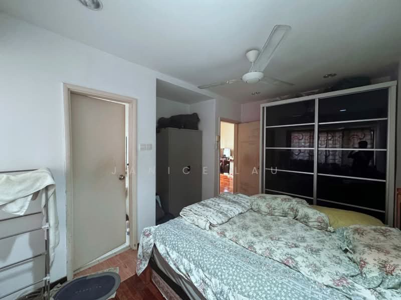 3-storey Terraced House for Sale in Taman Esplanad (Bukit Jalil) - Janice Lau - Bedroom - PropertyGuru.com.my
