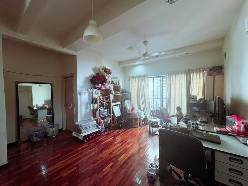 3-storey Terraced House for Sale in Taman Esplanad (Bukit Jalil) - Janice Lau - Living Room - PropertyGuru.com.my