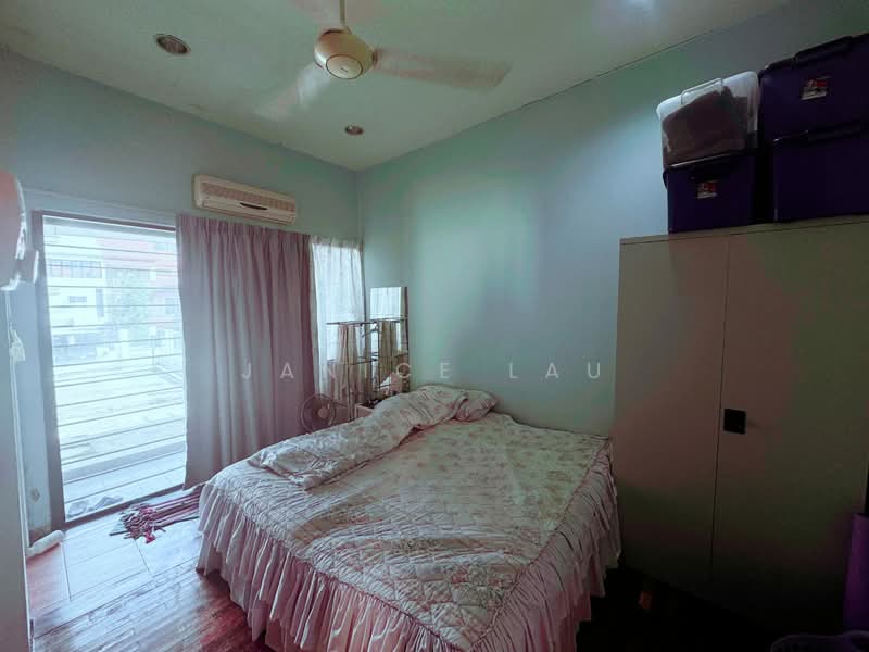 3-storey Terraced House for Sale in Taman Esplanad (Bukit Jalil) - Janice Lau - Bedroom - PropertyGuru.com.my