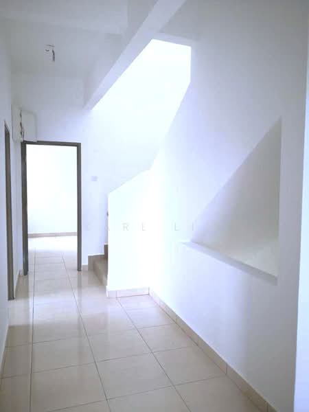 Cluster House for Sale in Taman Mutiara Mas (Skudai) - Karl Lim - Interior - PropertyGuru.com.my