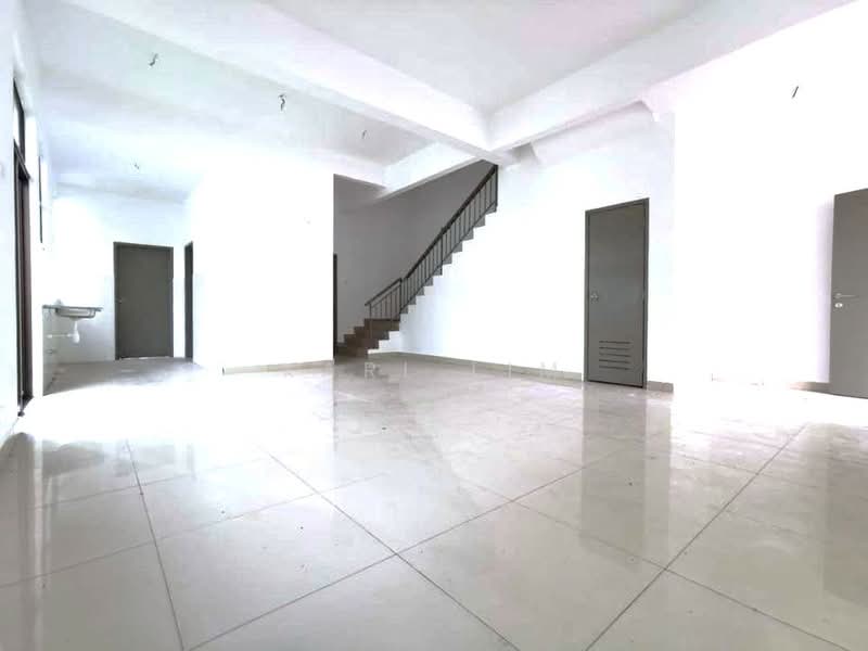 Cluster House for Sale in Taman Mutiara Mas (Skudai) - Karl Lim - Interior - PropertyGuru.com.my