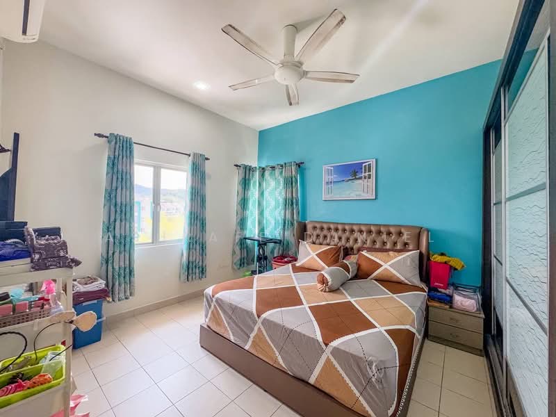 Townhouse for Sale in Kajang (Selangor) - Ashraff Daniel - Bedroom - PropertyGuru.com.my