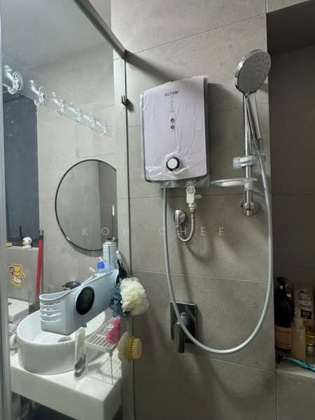 Kondominium untuk Disewa di Kuchai Sentral - Koh Chee - Bathroom - PropertyGuru.com.my