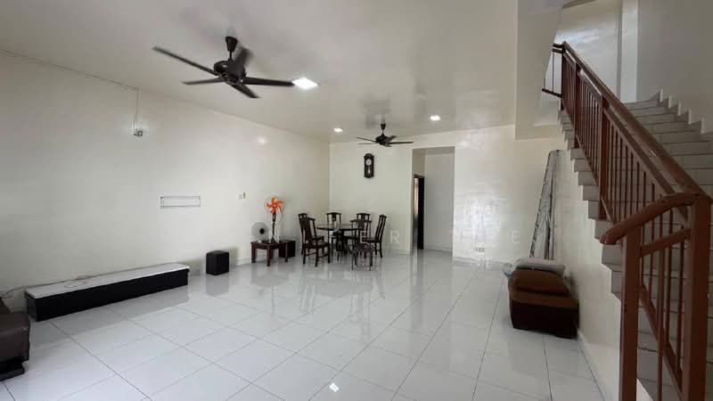 Rumah Teres 2 Tingkat untuk Disewa di Bandar Dato Onn (Tebrau) - Jennifer Tee - Living Room - PropertyGuru.com.my