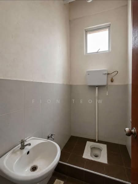 Shop / Office for Sale in Masai (Johor) - Fion Teow - Bathroom - PropertyGuru.com.my