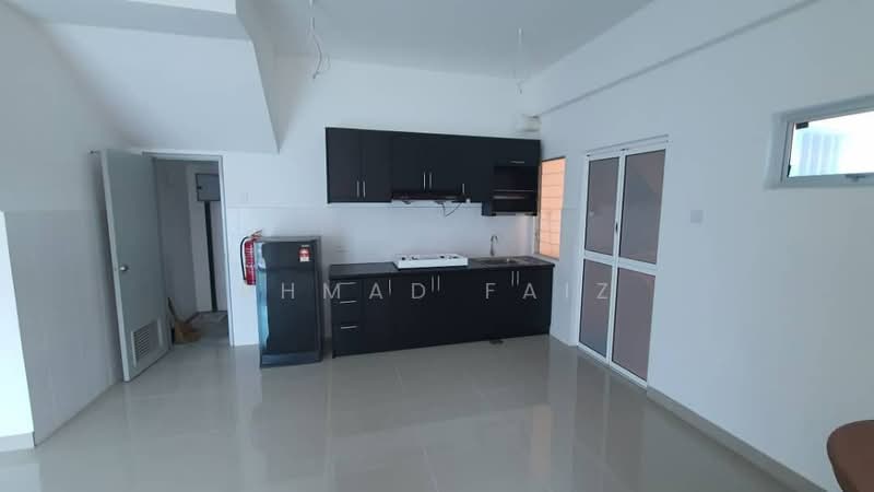 Rumah Bandar untuk Disewa di Dengkil (Selangor) - Ahmad Faiz - Kitchen - PropertyGuru.com.my