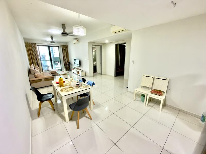 Kondominium untuk Dijual di Infiniti 3 Residences - Luqman Ramli - Living Room - PropertyGuru.com.my