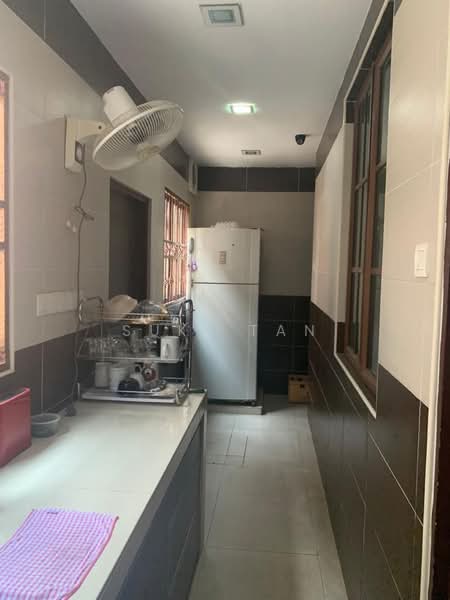 3-storey Terraced House for Sale in Laman Rimbunan (Kepong) - Suki Tan - Kitchen - PropertyGuru.com.my
