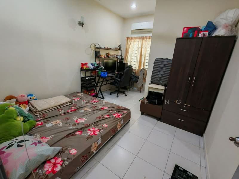 2-storey Terraced House for Sale in Tebrau (Johor) - Shirley Ching - Bedroom - PropertyGuru.com.my