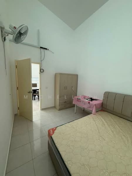 Rumah Teres 1 Tingkat untuk Disewa di Bandar Putra (Kulai) - Michelle He - Bedroom - PropertyGuru.com.my