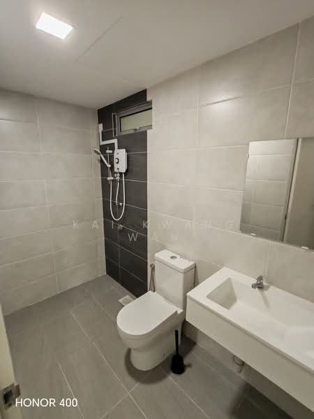 Kondominium untuk Disewa di Vista Harmoni Residences - Kai kwang Wan - Bathroom - PropertyGuru.com.my