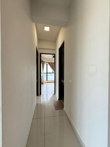Kondominium untuk Dijual di Kings Bay @ Country Garden Danga Bay - Yen Ma - PropertyGuru.com.my