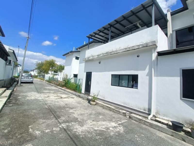 2-storey Terraced House for Sale in Mahkota Hills (Lenggeng) - Norafian SMH - Exterior - PropertyGuru.com.my