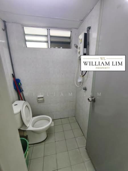 Pangsapuri untuk Dijual di The Ocean View (Bandar Sri Pinang) - William Lim - Bathroom - PropertyGuru.com.my