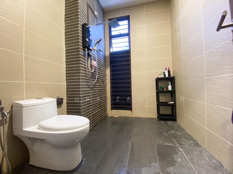 Rumah Teres 2-Tingkat untuk Dijual di Laman Glenmarie (Shah Alam) - Adzura Zamedin - Bathroom - PropertyGuru.com.my
