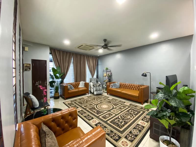 Rumah Teres 2-Tingkat untuk Dijual di Laman Glenmarie (Shah Alam) - Adzura Zamedin - Living Room - PropertyGuru.com.my
