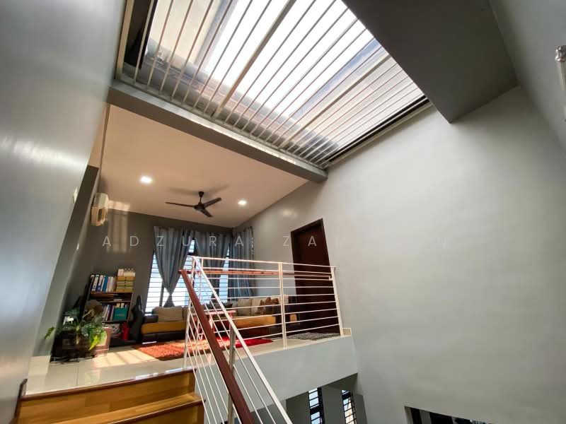 Rumah Teres 2-Tingkat untuk Dijual di Laman Glenmarie (Shah Alam) - Adzura Zamedin - Living Room - PropertyGuru.com.my
