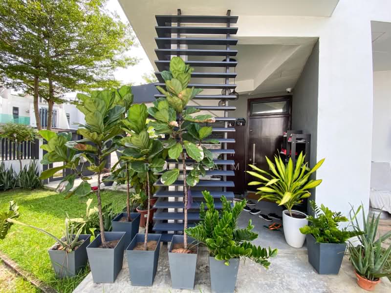 Rumah Teres 2-Tingkat untuk Dijual di Laman Glenmarie (Shah Alam) - Adzura Zamedin - Exterior - PropertyGuru.com.my