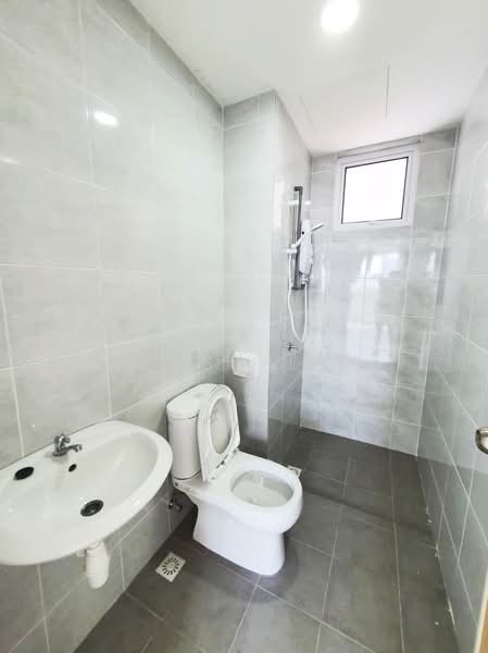 Kondominium untuk Disewa di i-Santorini - Jerry Tan - Bathroom - PropertyGuru.com.my