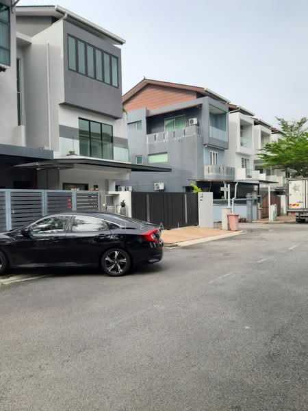 Rumah Teres untuk Dijual di Seksyen 11 (Kota Damansara) - Micheal Ng - PropertyGuru.com.my