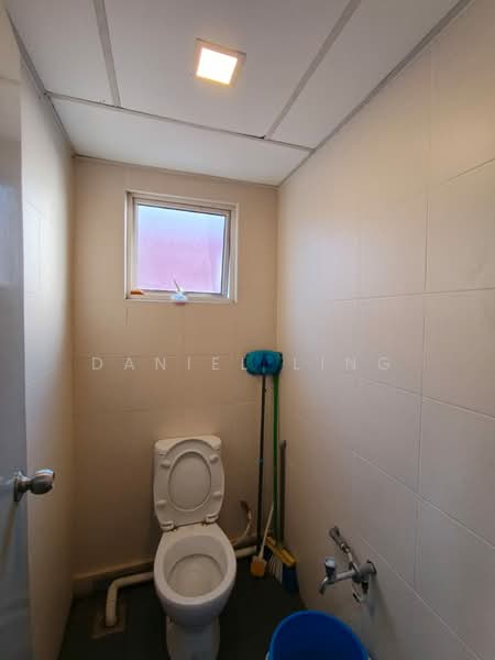 Office for Rent in Johor Bahru (Johor) - Daniel Ling - Bathroom - PropertyGuru.com.my