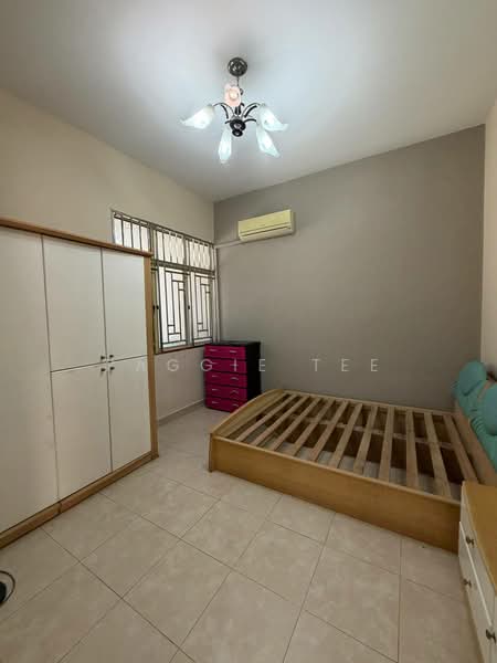 Rumah Berkembar untuk Dijual di Taman Impian Emas (Skudai) - Paggie Tee - Bedroom - PropertyGuru.com.my