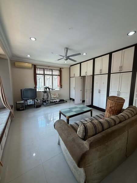 Rumah Berkembar untuk Dijual di Taman Impian Emas (Skudai) - Paggie Tee - Living Room - PropertyGuru.com.my