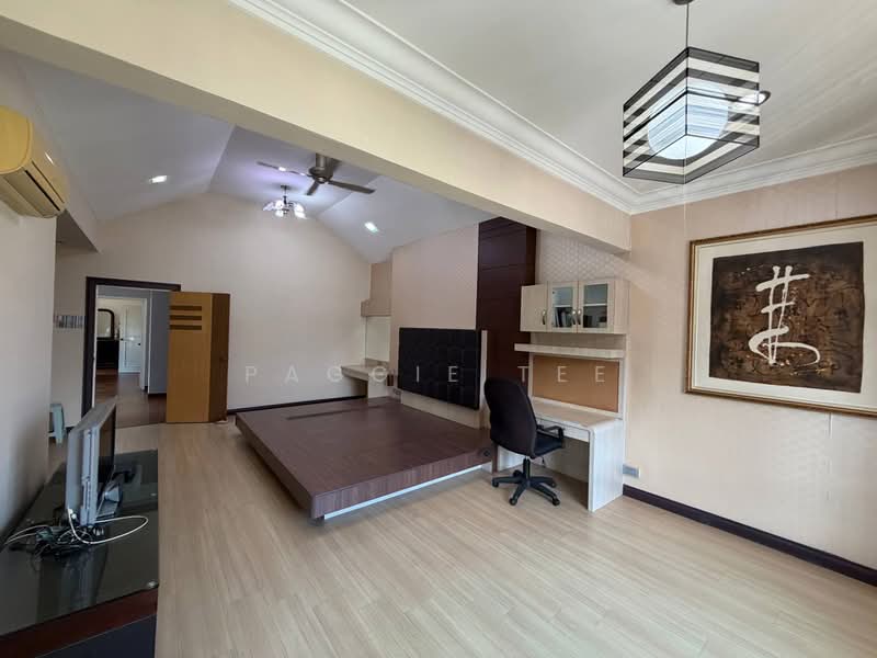 Rumah Berkembar untuk Dijual di Taman Impian Emas (Skudai) - Paggie Tee - Bedroom - PropertyGuru.com.my