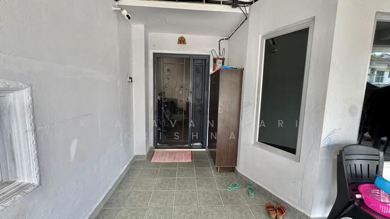 Rumah Teres 2 Tingkat untuk Dijual di Taman Sutera (Kajang) - Keasavan Hari Krishnan - Entrance - PropertyGuru.com.my